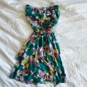 Express Size 4 strapless floral dress, worn once